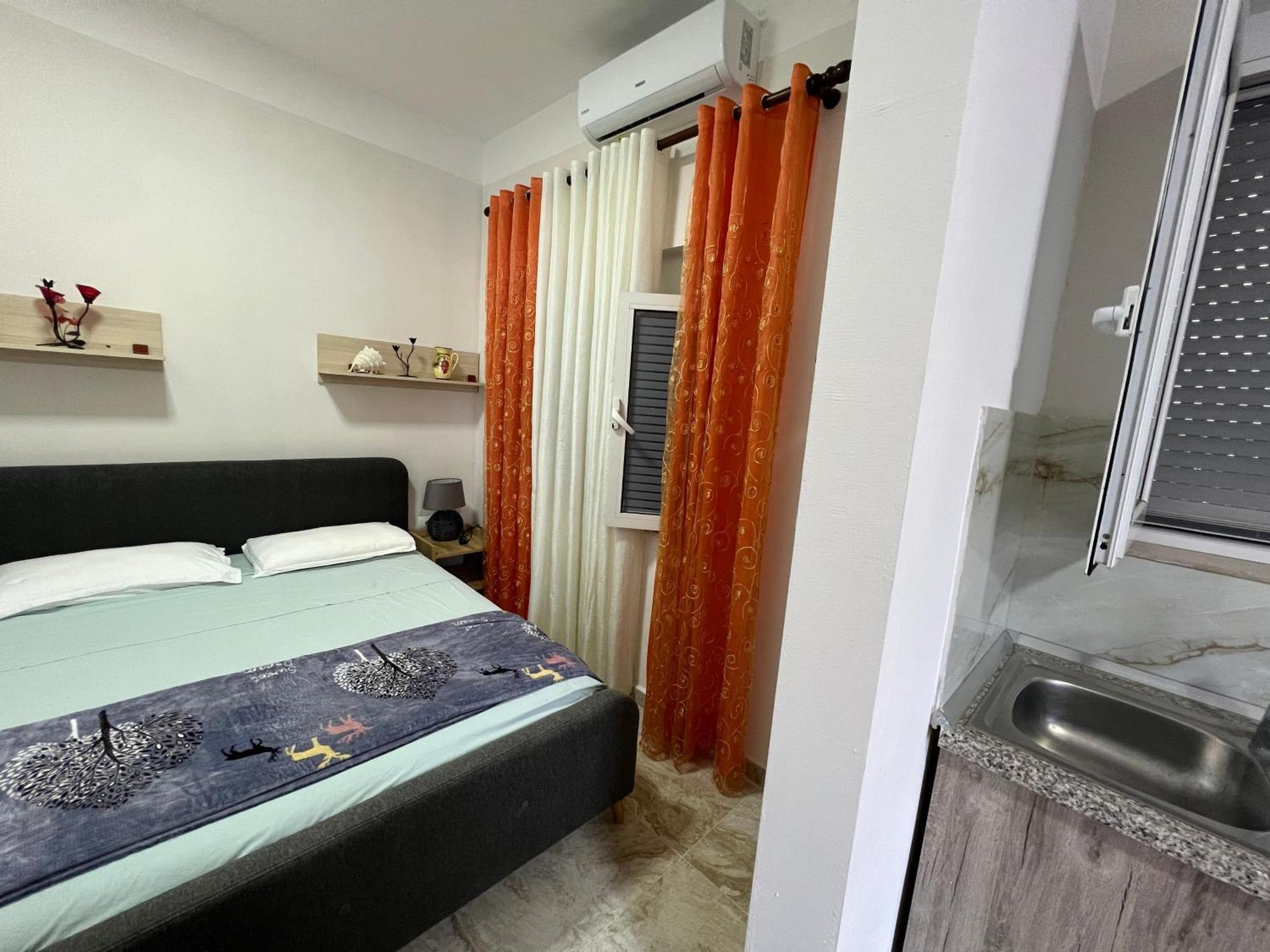 Villaroel 2 -apartments Near The