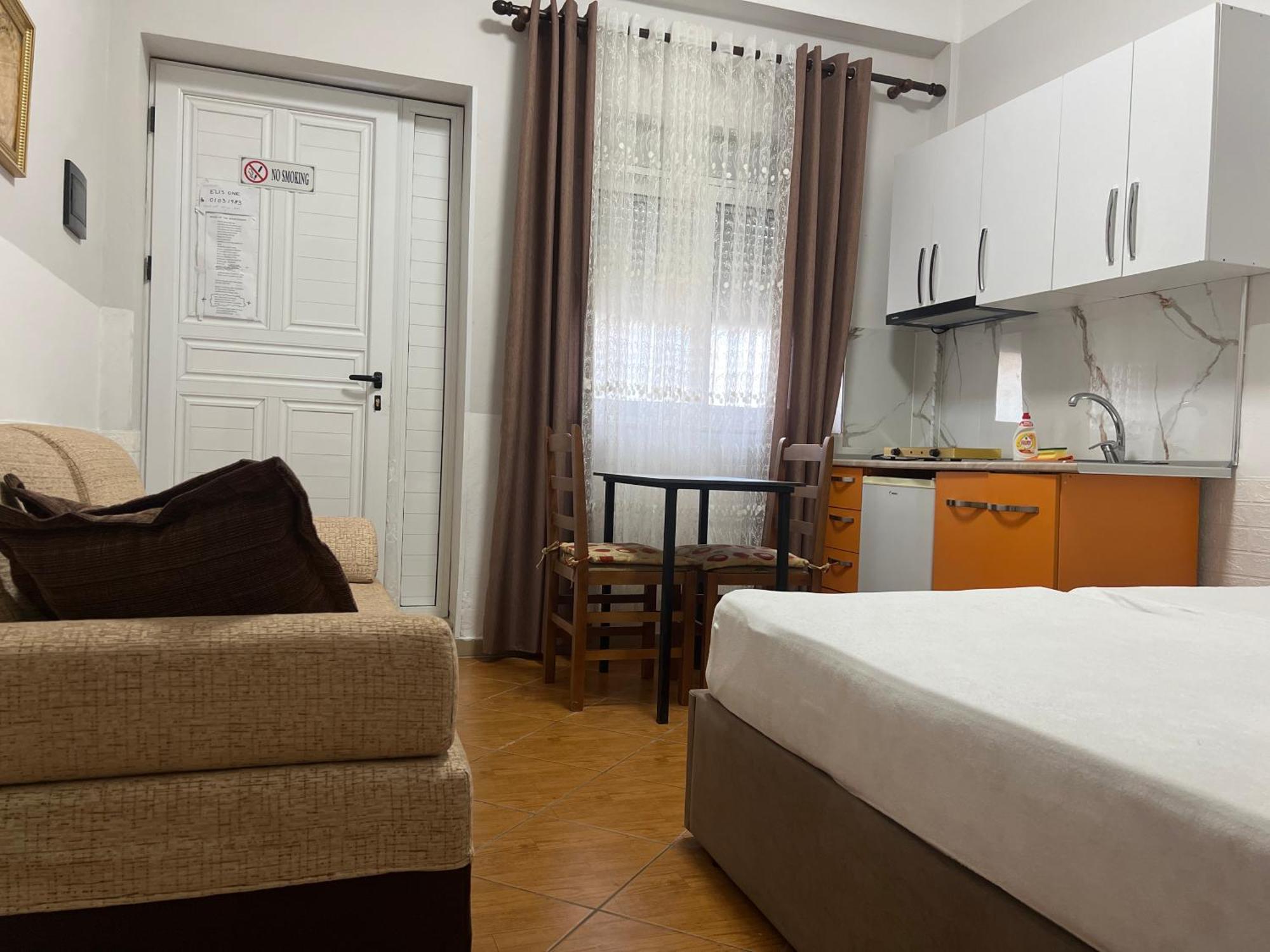 Villaroel 2 -apartments Near The Apartamento *